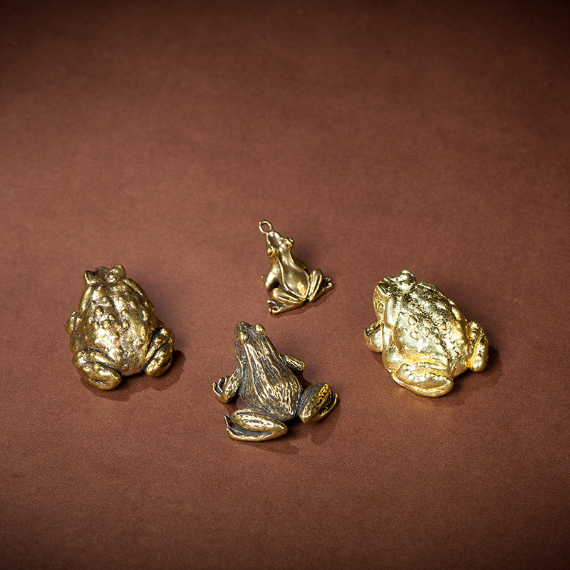 Brass Flower Skin Frog Small Ornaments Tea Pet Desktop Gift Handmade Solid Collection Antique Copper Cute Small Animals