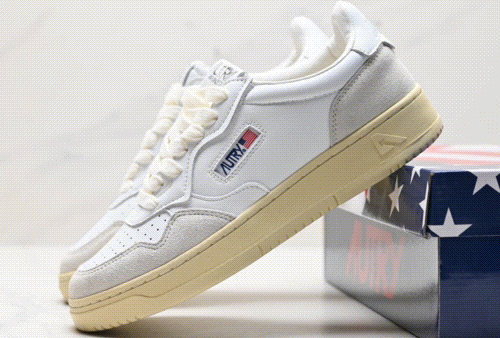 2025 New Fashion Sneakers