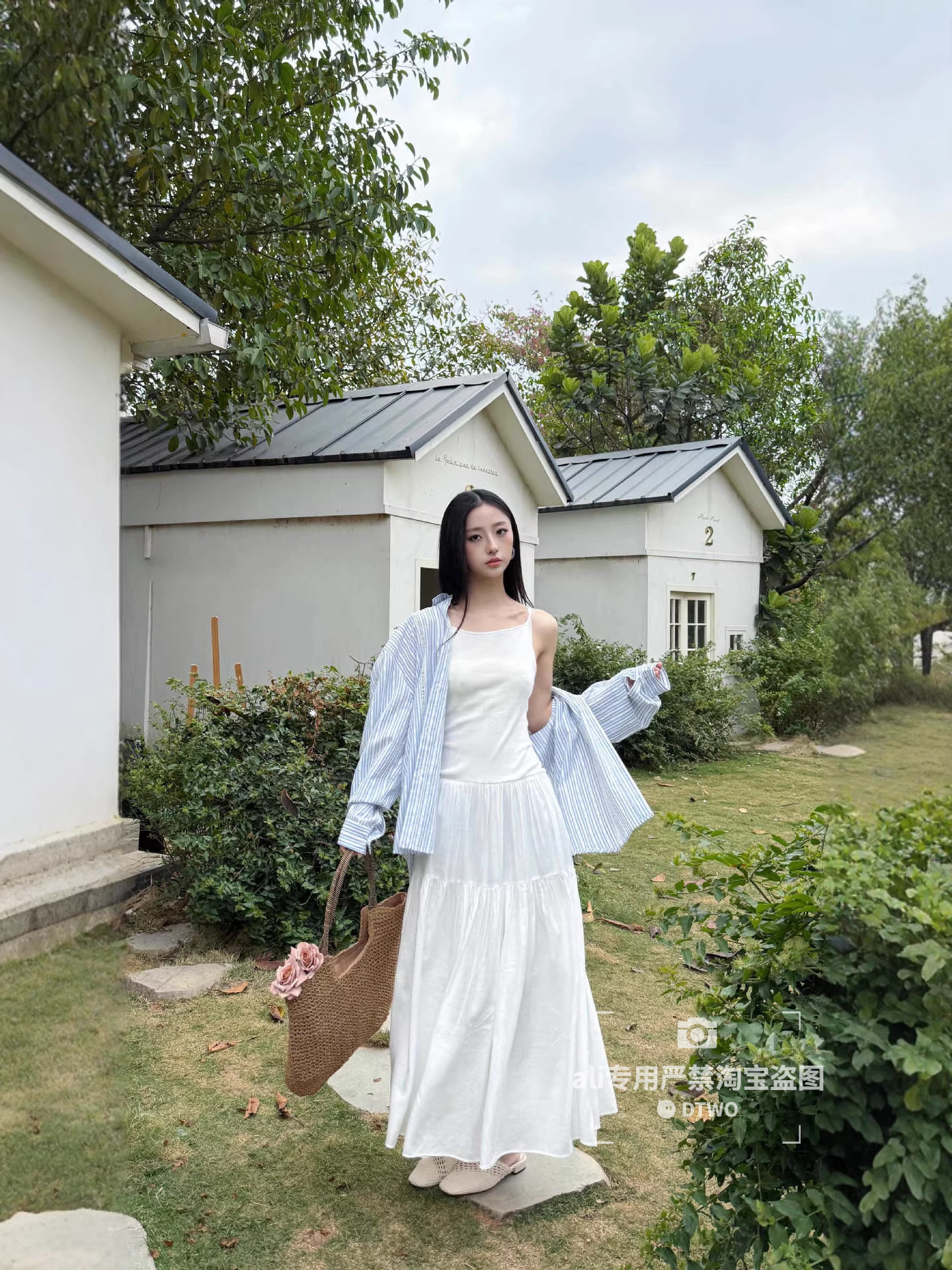 Dtwo Spring/Summer New Original Design Thirteen Lines Women's Wholesale Elegant Strap Dress 6103289