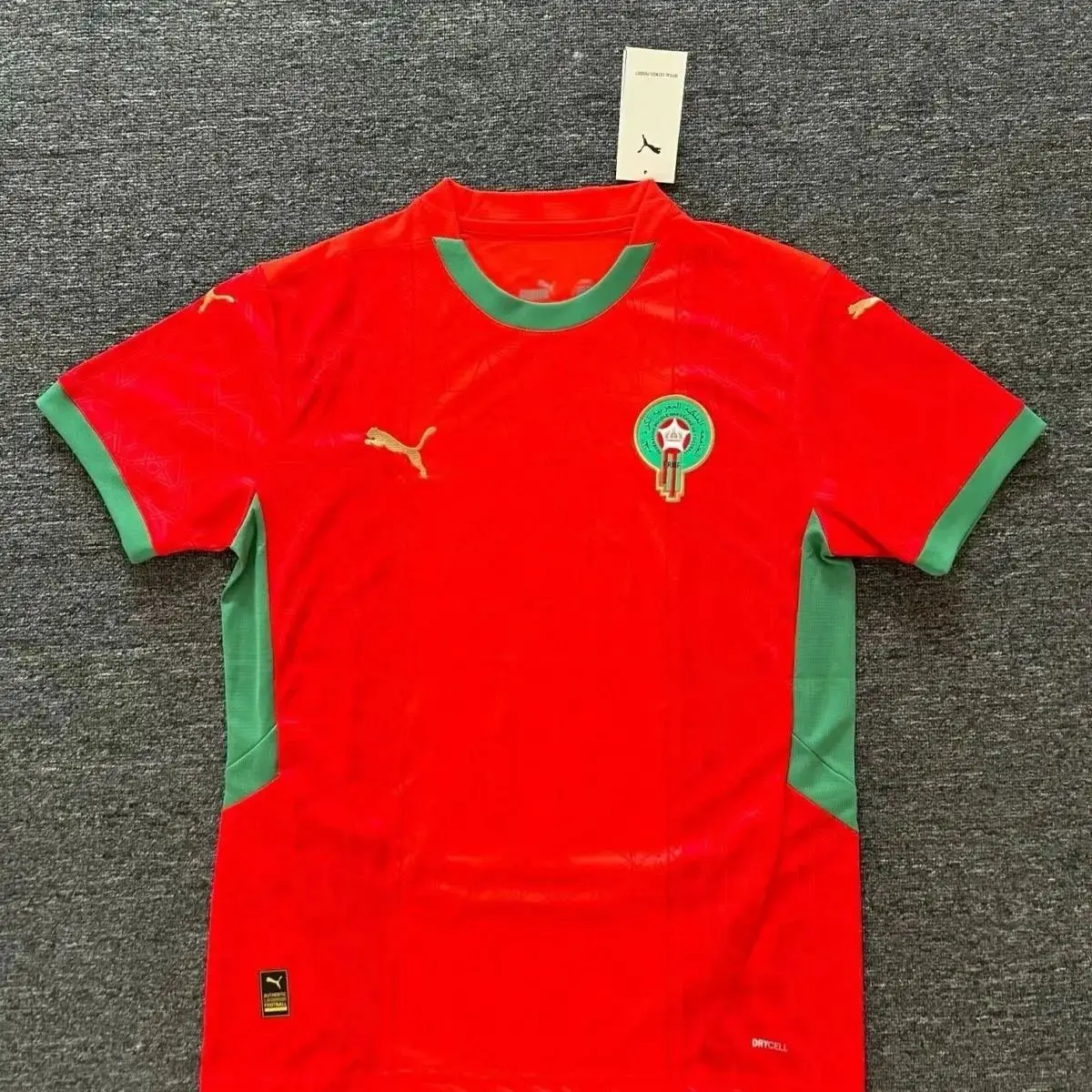 bm红色足球服短袖