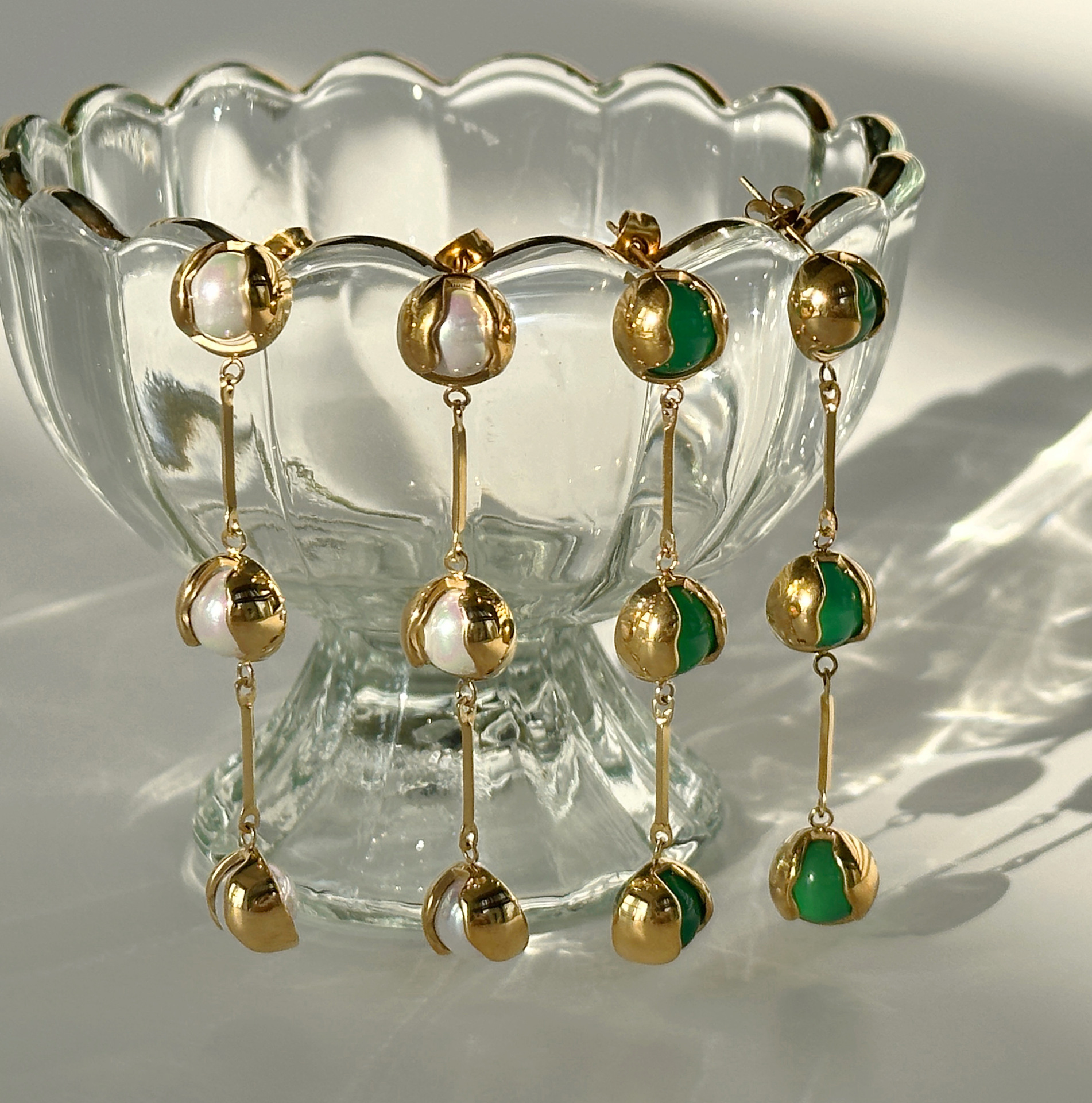 Dazan Factory Wholesale in Stock European and American Cross-Border 18K Gold Titanium Steel Vintage Pearl Chalcedony Exquisite Earrings