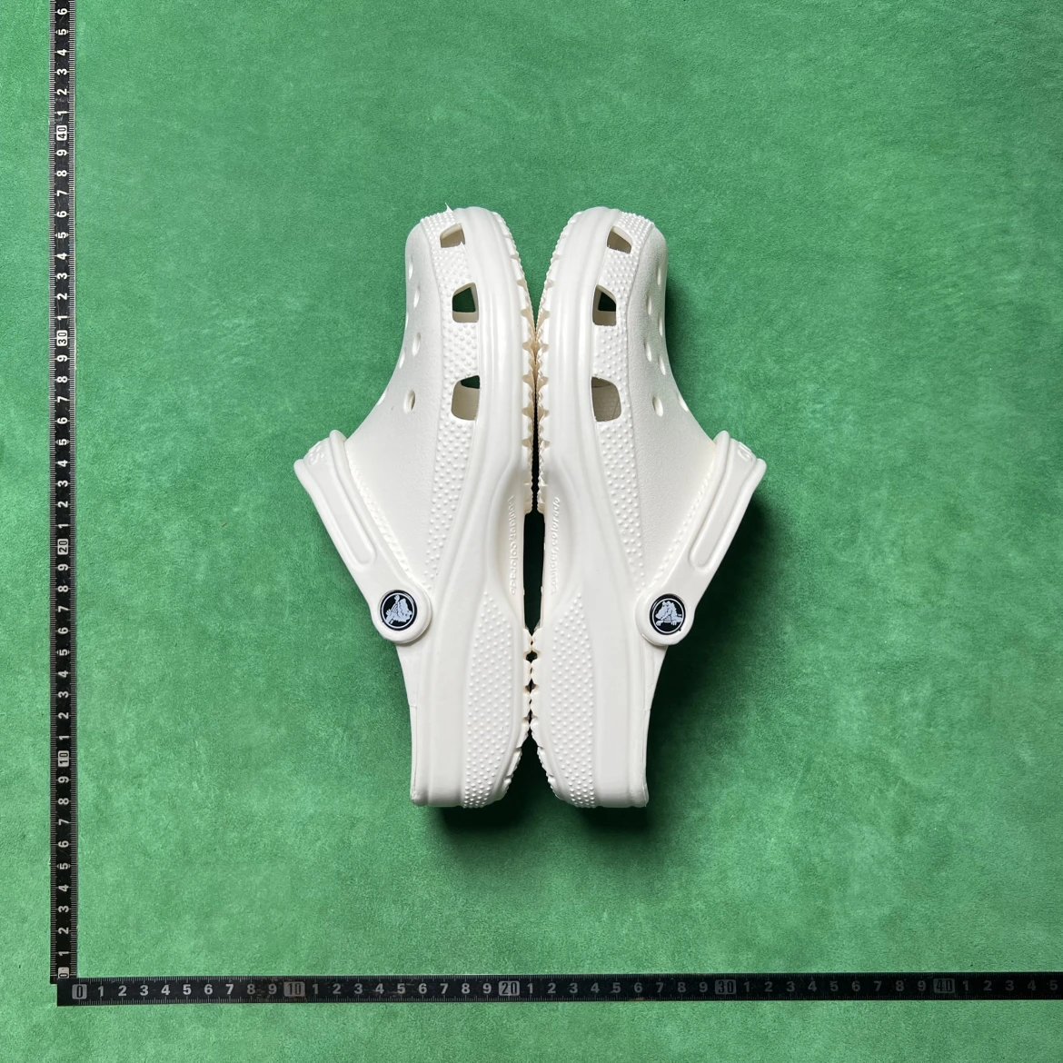 C*rocs卡*骆驰 C*lassic P*latform C*log 薄底洞洞鞋WhatsApp:+86 15159050860