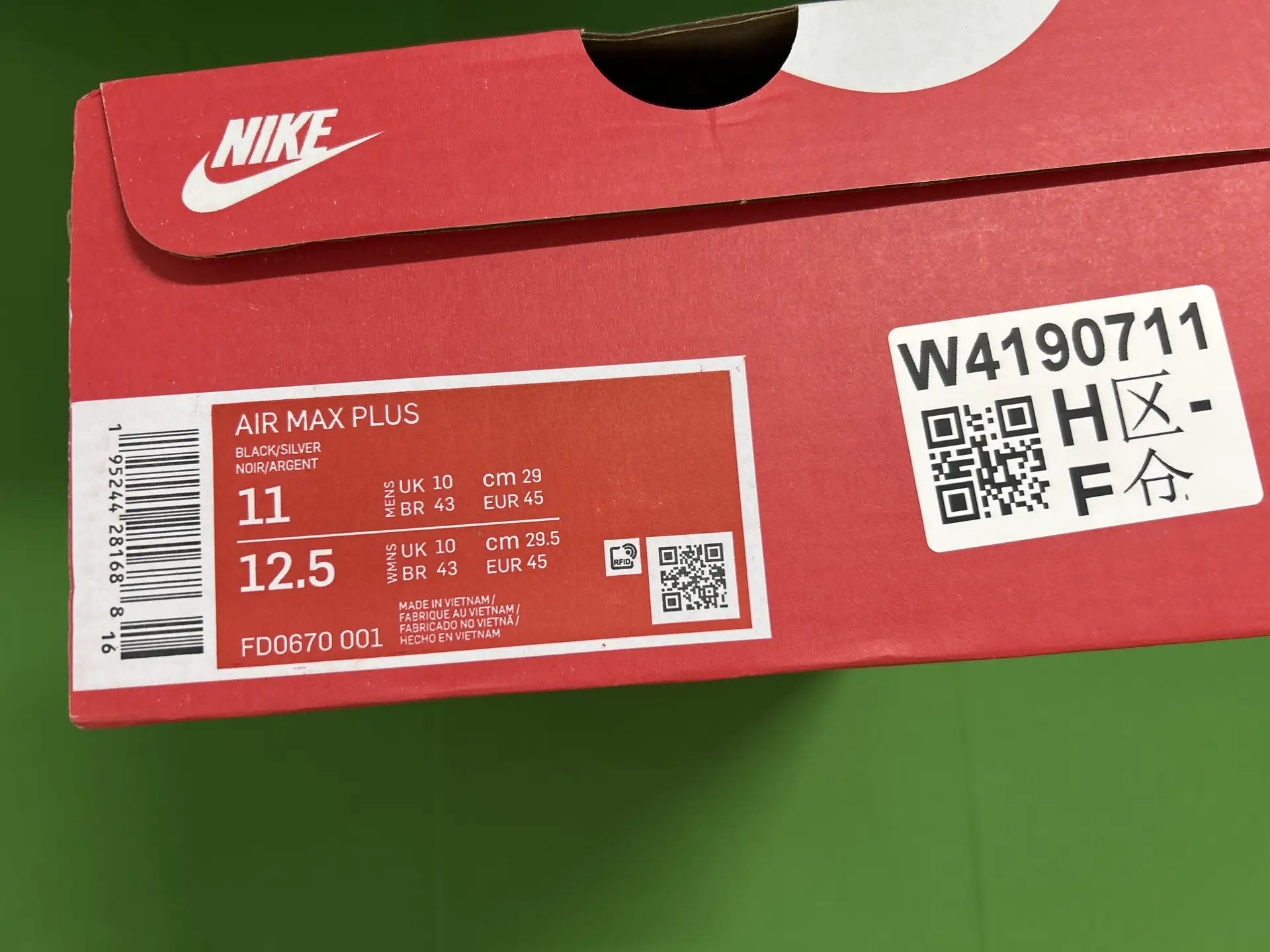 Nike Air Max Plus Black Silver