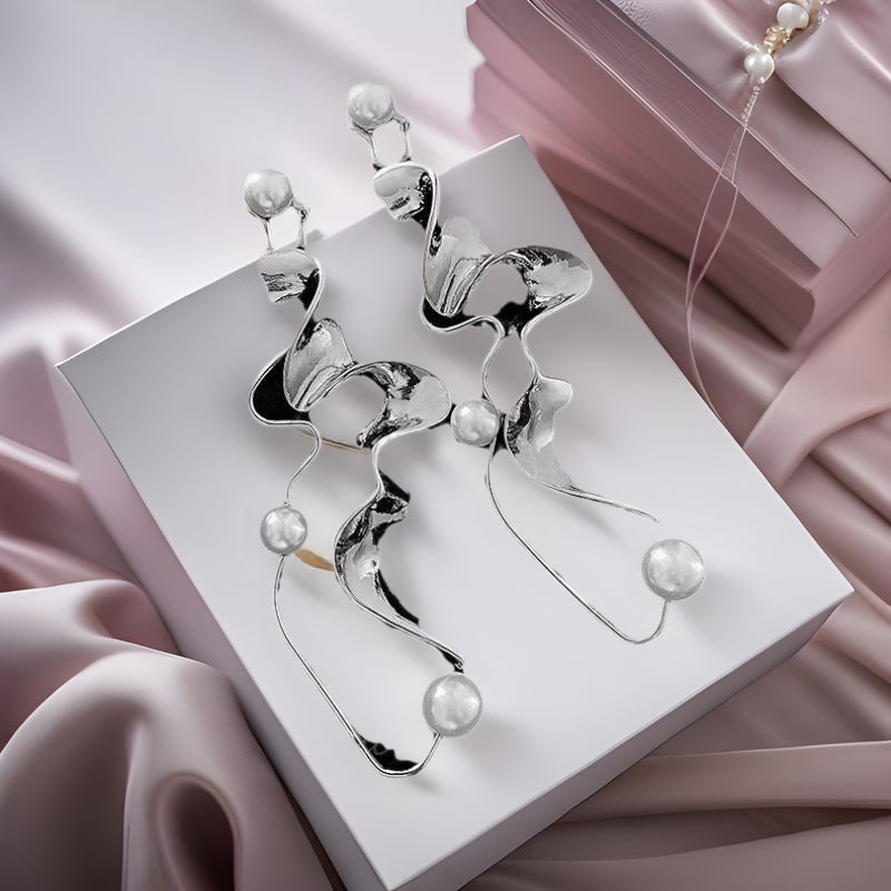 Twisted Irregular Geometric Pearl Earrings Exaggerated Fashion Design High Sense Fashion Elegant Internet Celebrity Explosive Earrings