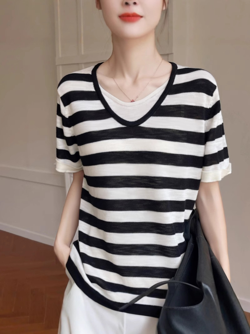 2025 Summer New Thin Fake Two-Piece French Age-Reducing Sweater Large Size Flesh-Covering Shirt Women Wholesale Cross-Border