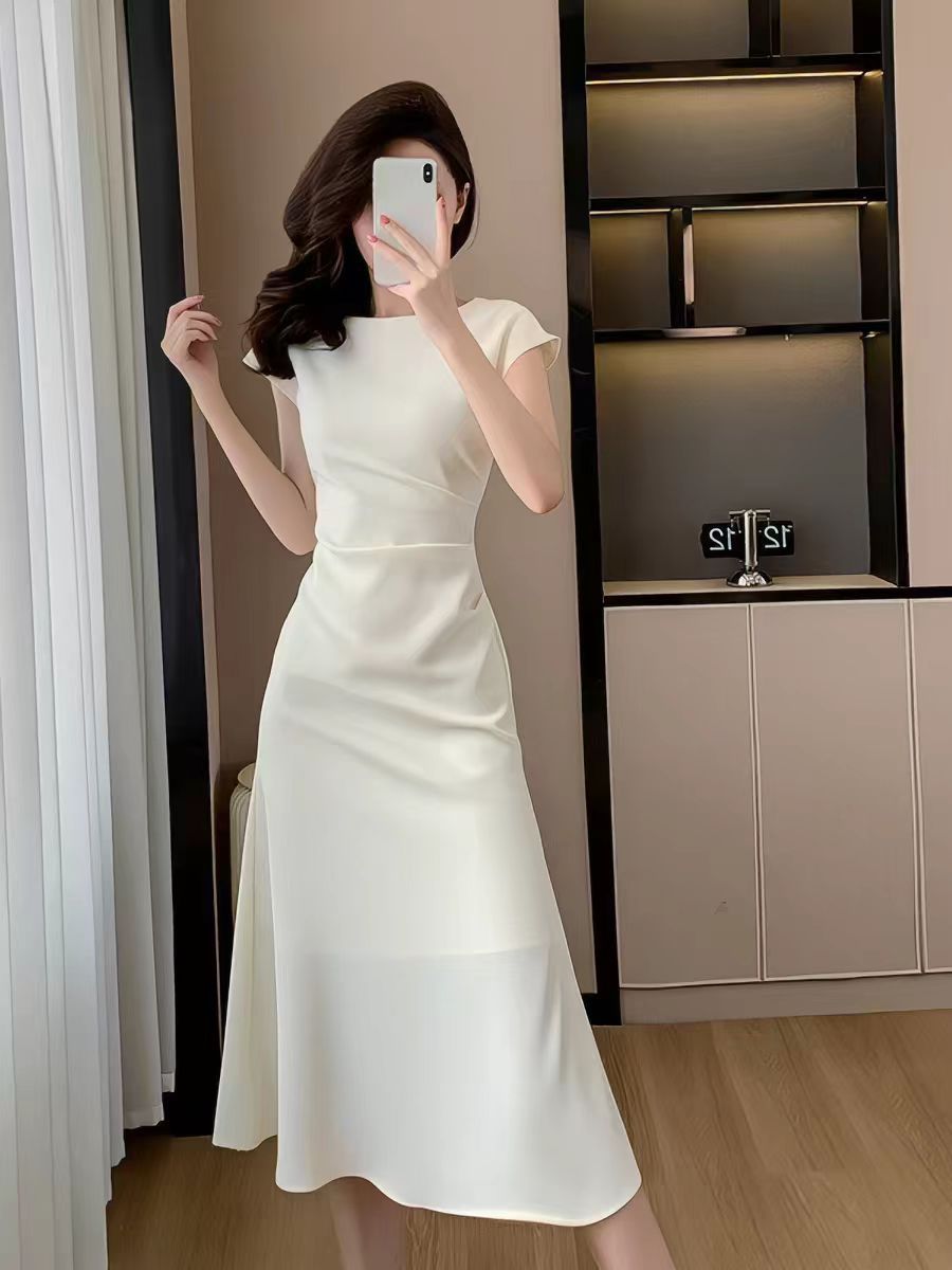 Hepburn-Style Simple and Elegant Slim-Fitting Dress for Women, New Summer Korean-Style High-End French Beach Long Dress