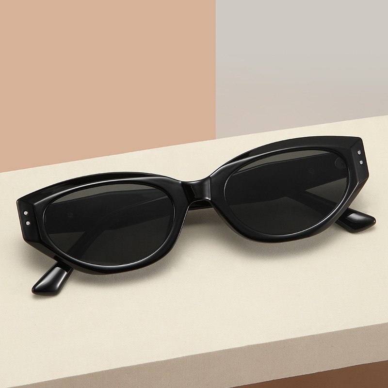 2025 New Korean Style Retro Cat-Eye Sunglasses for Women, Trendy Small Face Fashionable High-End Street Style Ins Sunglasses