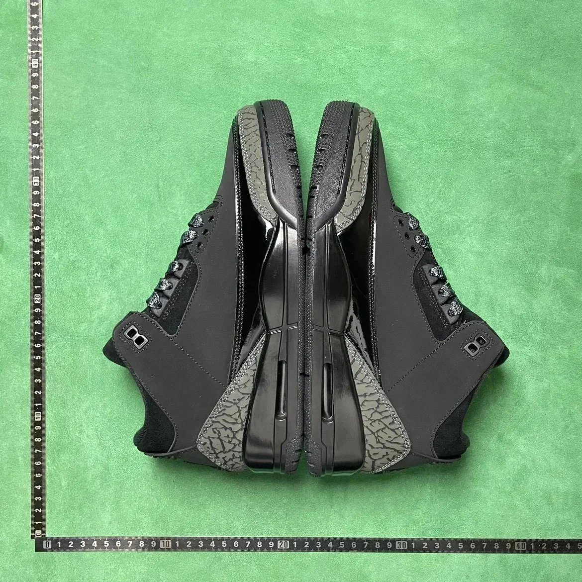 LW 3 3.0中帮户外篮球鞋