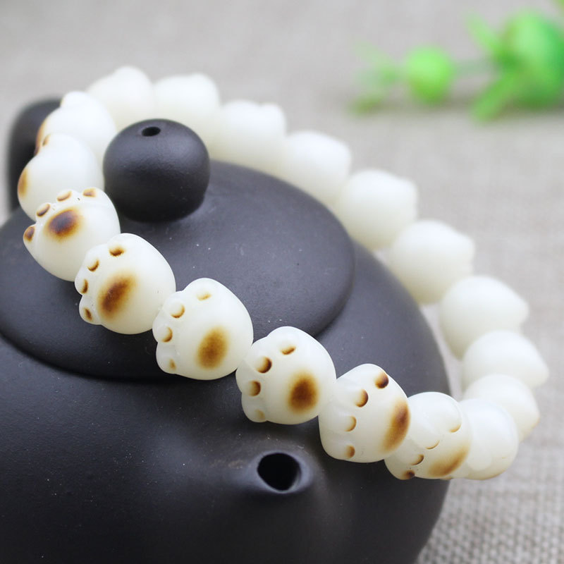 Bodhi Carved Cat Bracelet Literary Play Women's Soft-Fingered Bracelet Jewelry Little Red Riding Book Online Celebrity Charcoal Burned Cat Claw Bodhi
