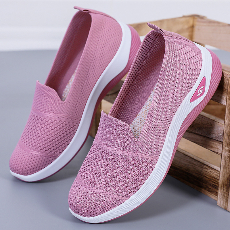 Shoes Women's Casual Shoes Summer New Slip-On Mom Shoes Soft Sole Breathable Mesh Shoes Shallow Mouth Versatile Women's Shoes