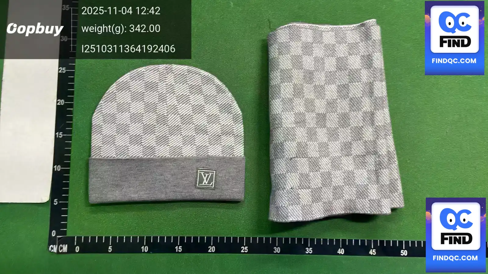 Louis Vuitton Damier Beanie and Scarf Set Grey