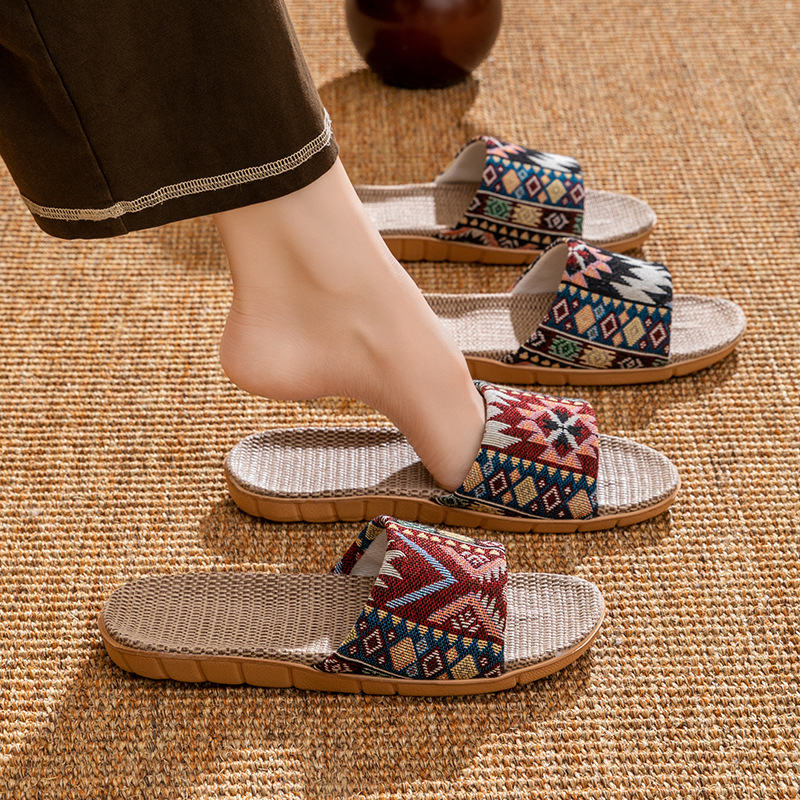 Linen Slippers, Summer Straw-Woven Home Slippers, Thick-Soled Men's and Women's Slippers, Home Indoor Non-Slip Non-Smelly Slippers Wholesale