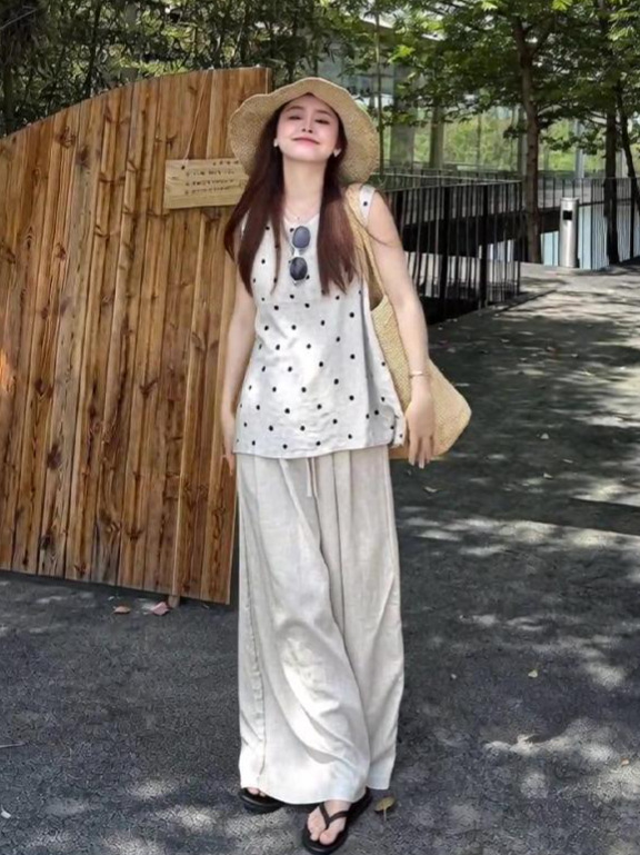 2026 Summer Forest Style Fresh and Cute Loose Round Neck Sleeveless Polka Dot Top Versatile Slimming Wide-Leg Pants Set