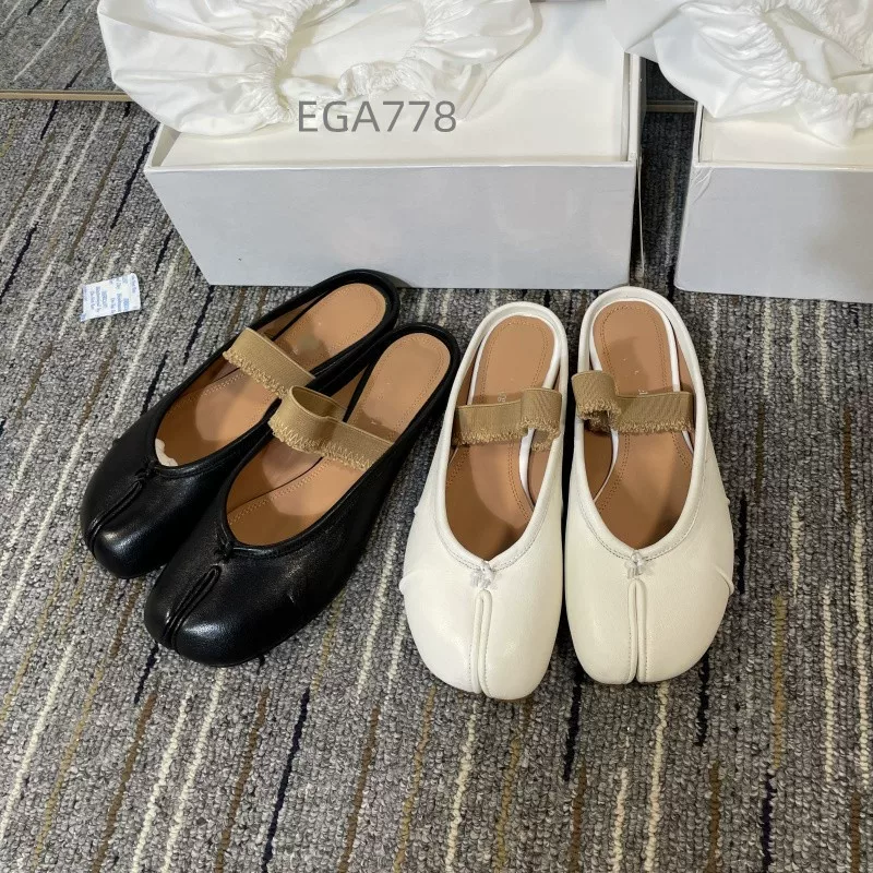 Sheepskin Mary Jane Shoes, Flat Slippers, Shallow Pig's Feet Shoes, Pleated Sheep's Hooves Tabi Split-Toe Shoes, Pig's Hooves and Horseshoes Half-Cup
