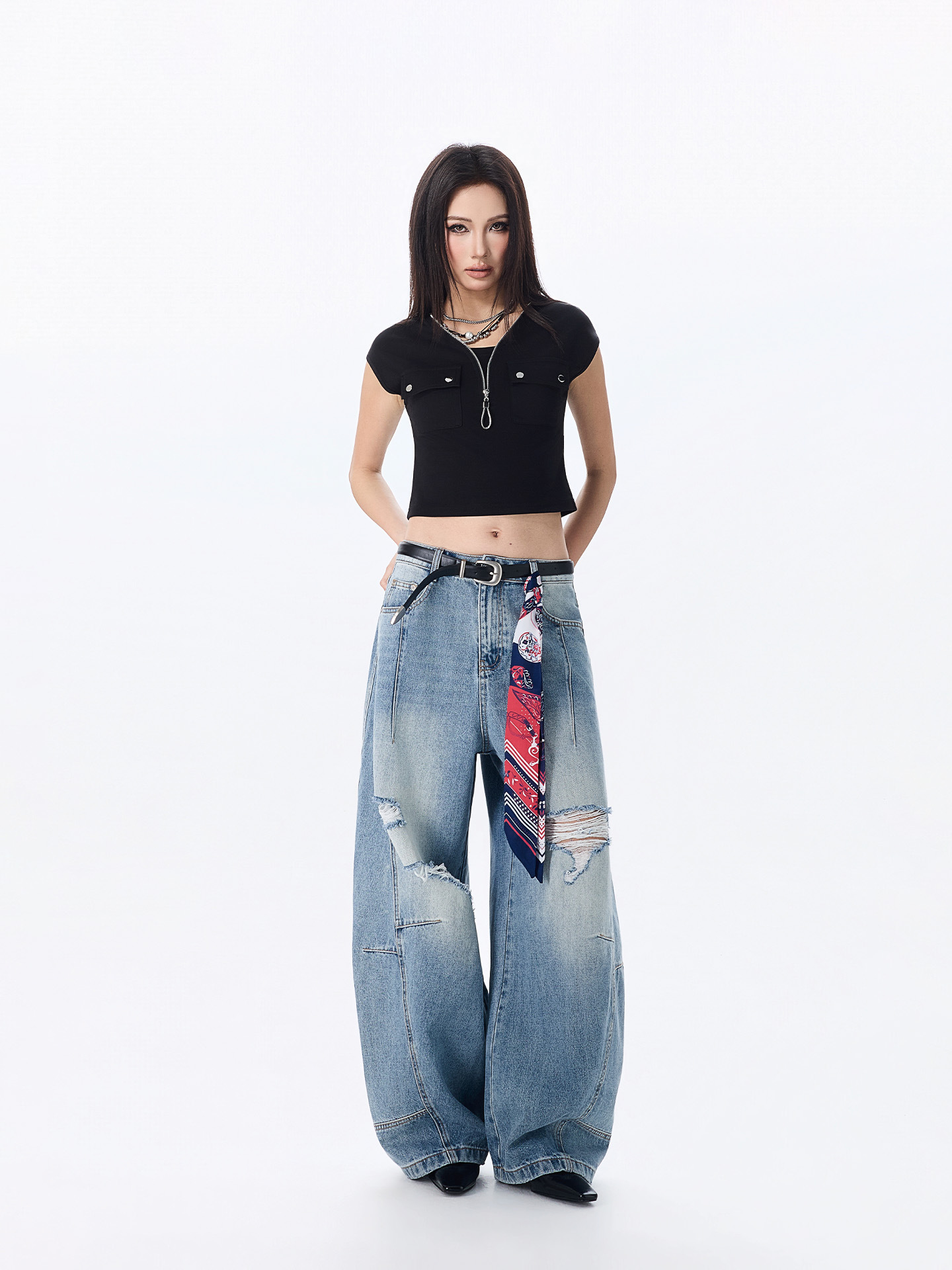 Trendy American-Style Distressed Casual Flared Jeans for Women with a High Street Design and Loose, Cool Wide-Leg Fit