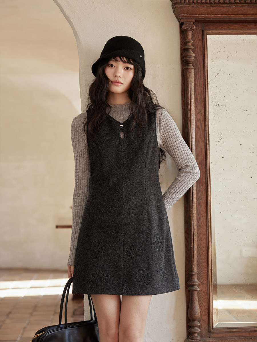 Ximeng 2026 New Spring Collection: Stunning and Unique Vest Dress and T-Shirt Set for Petite Women