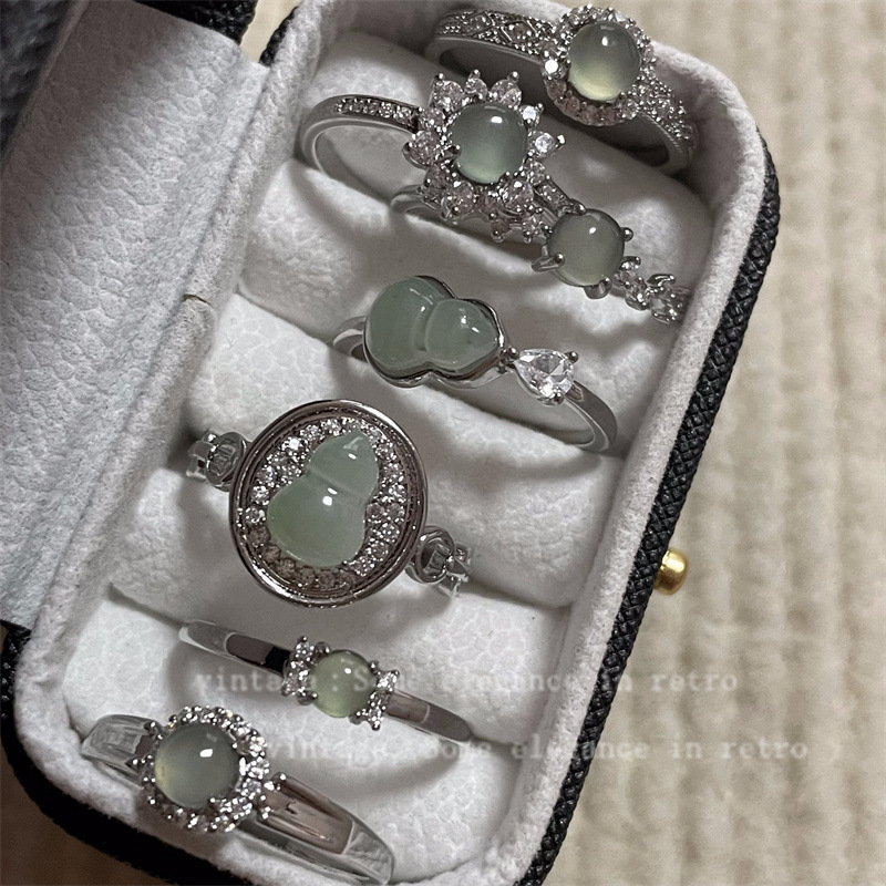 Simple Diamond-encrusted Chalcedony Living Mouth Adjustable Ring for Women's Niche Gourd Finger Ring New Chinese Style Exquisite Ring for Couple