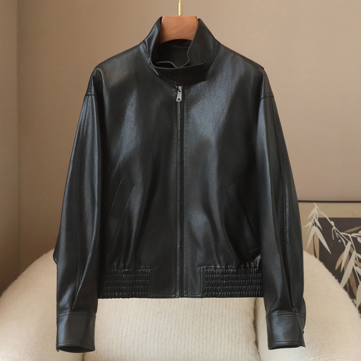 Small Quantity of Clothing 2026 Spring New Solid Color Pu Leather Jacket Casual Stand Collar Versatile Faux Sheepskin Jacket for Women
