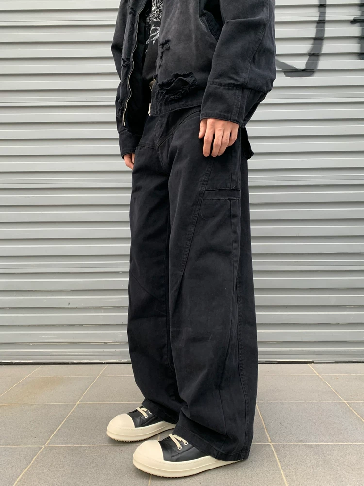 American high street design spliced black workwear jeans for men, rugged and handsome, loose straight leg cleanfit pants, trendy