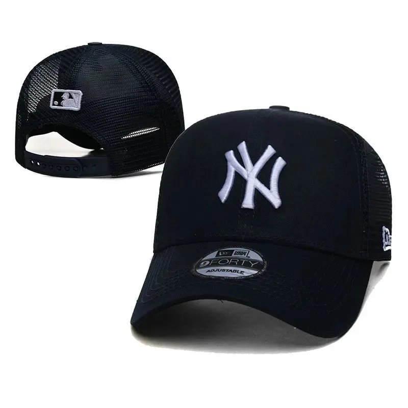New Era MLB 9FORTY New York Yankees Trucker Hat