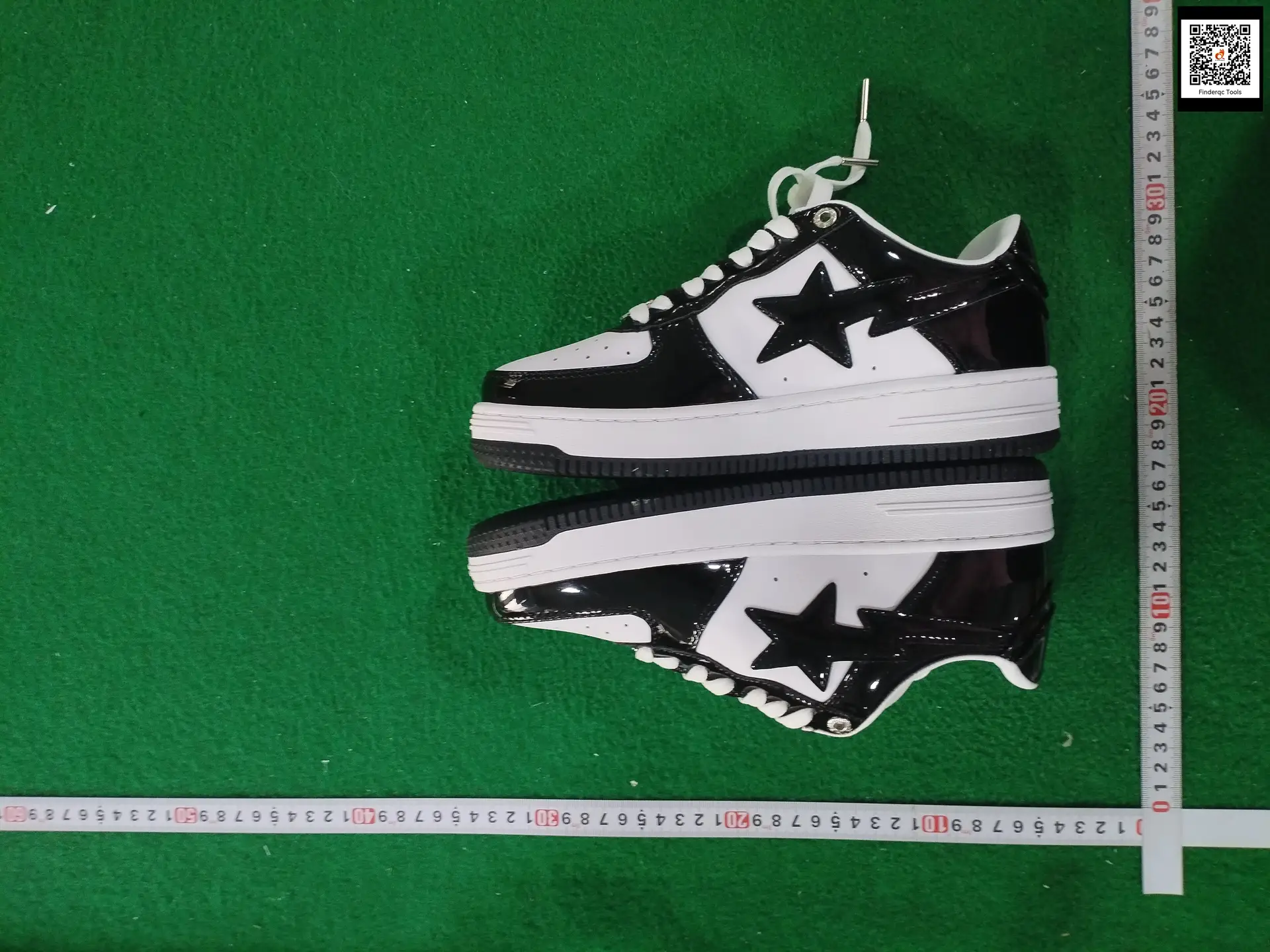 BAPE STA Black White
