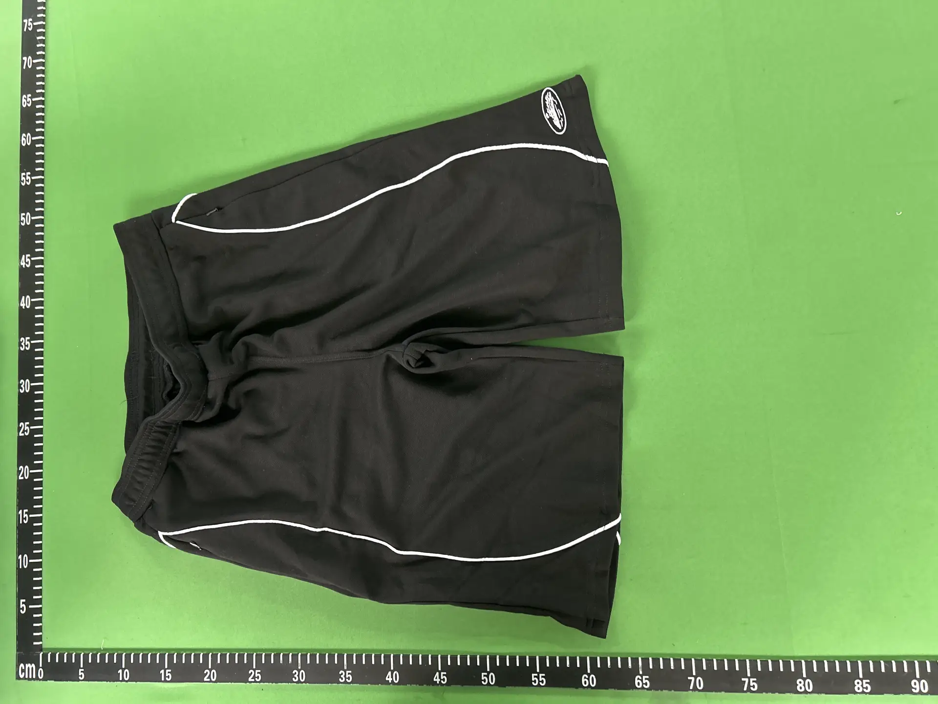 Left Side Embroidered with Oval Design, Four Vertical Curves on Both Sides of the Garment, White Stripe on the Collar, Black Lapel Short-Sleeve Suit 77012241