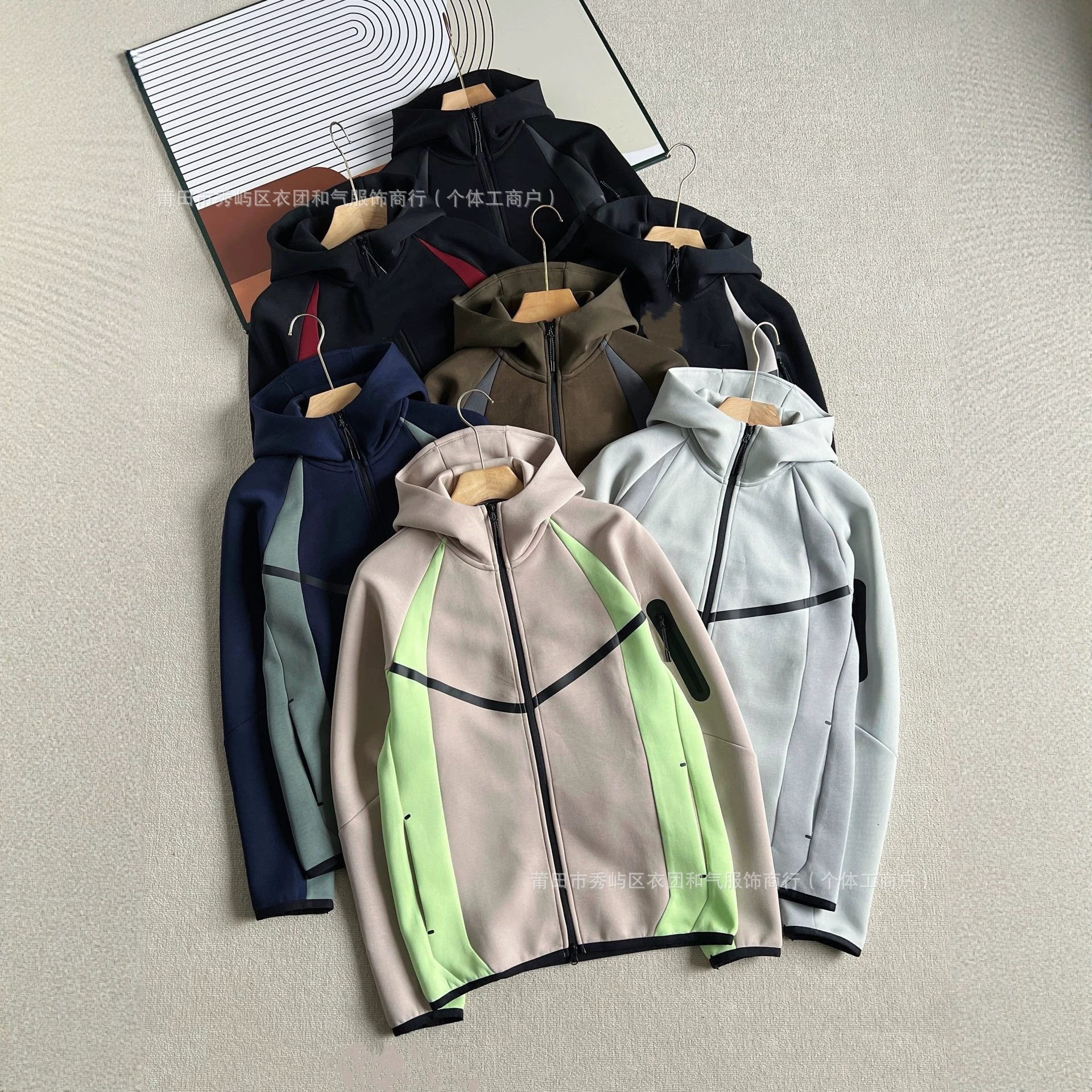 25Ss Autumn and Winter New Style Tch Color-Block Knitted Sports Jacket and Straight-Leg Pants Set 326 and 324 Foto QC de 1688 na Qualit.ly