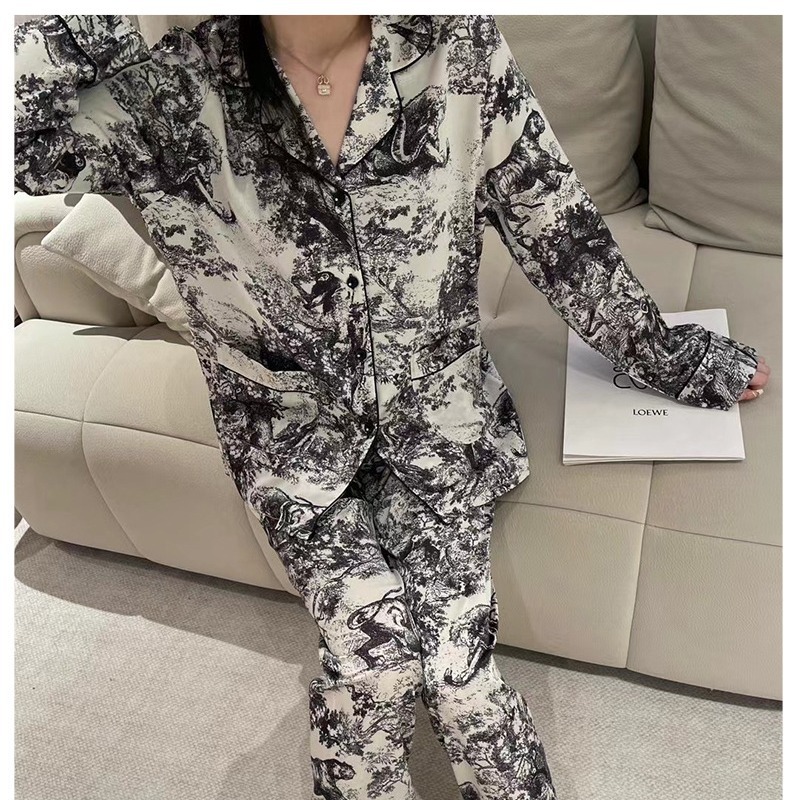 [Black Mist] Beasts Figure Couple Pajamas Light Luxury High-end Spring and Summer Ice Silk Long Sleeve Home Clothes suit Men