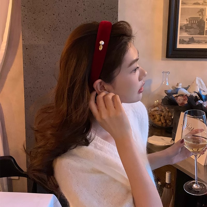 Dinner Dinner Daughter Exquisite Small Chanel Gold Label Hair Band Women's Wide-brimmed High Cranial Top Wash Hair Band High-grade Velvet Hair Card