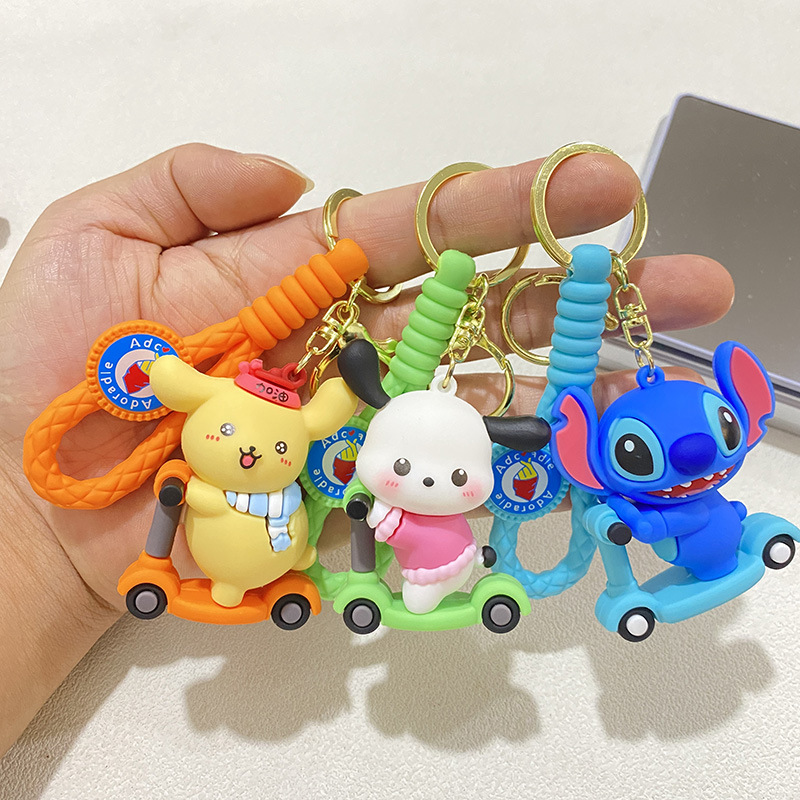 Creative Skateboard Sanrio Kulomi Gui Dog Merlot Key Chain Doll Pendant Pendant Key Chain Gift