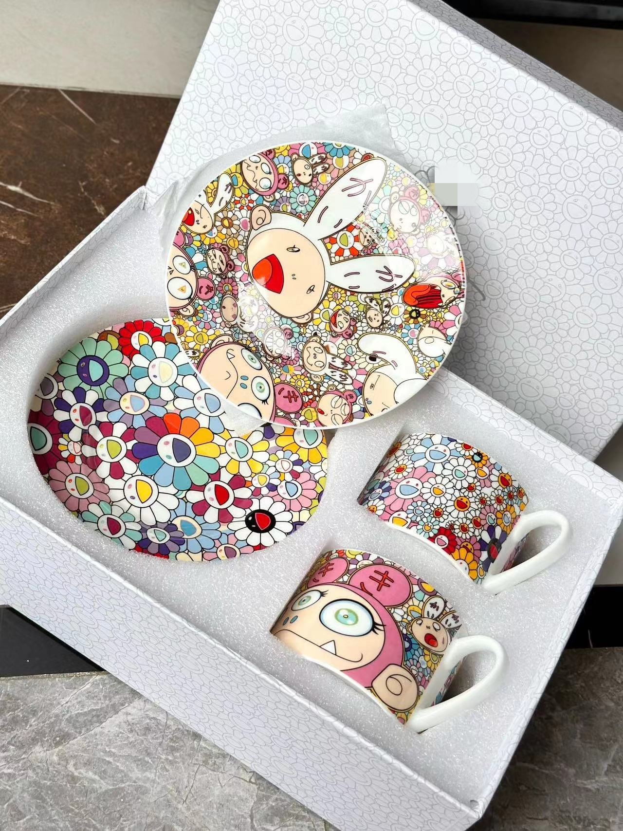 Japanese-style sunflower rabbit illustration bone china coffee cup and saucer four-piece set of two cups and two saucers coffee set hand gift Foto QC de 1688 na Qualit.ly