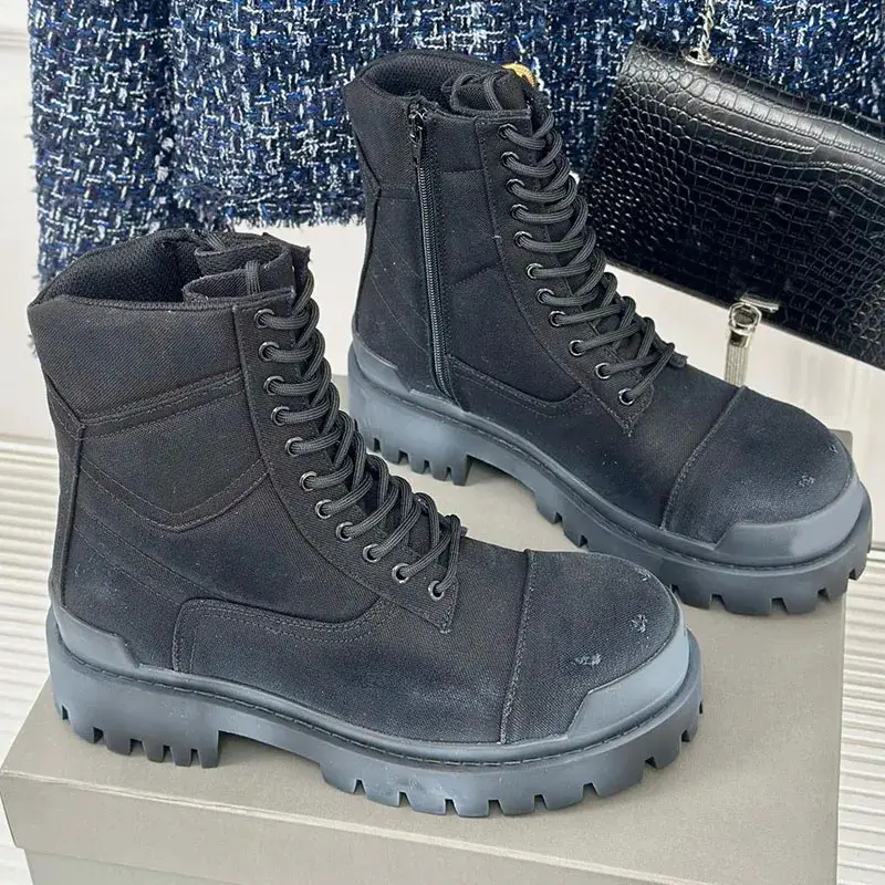 Real leather Martin boots for men, thick soled shoes with holes, vintage style lace up, versatile for couples, high top sports and leisure boots for women