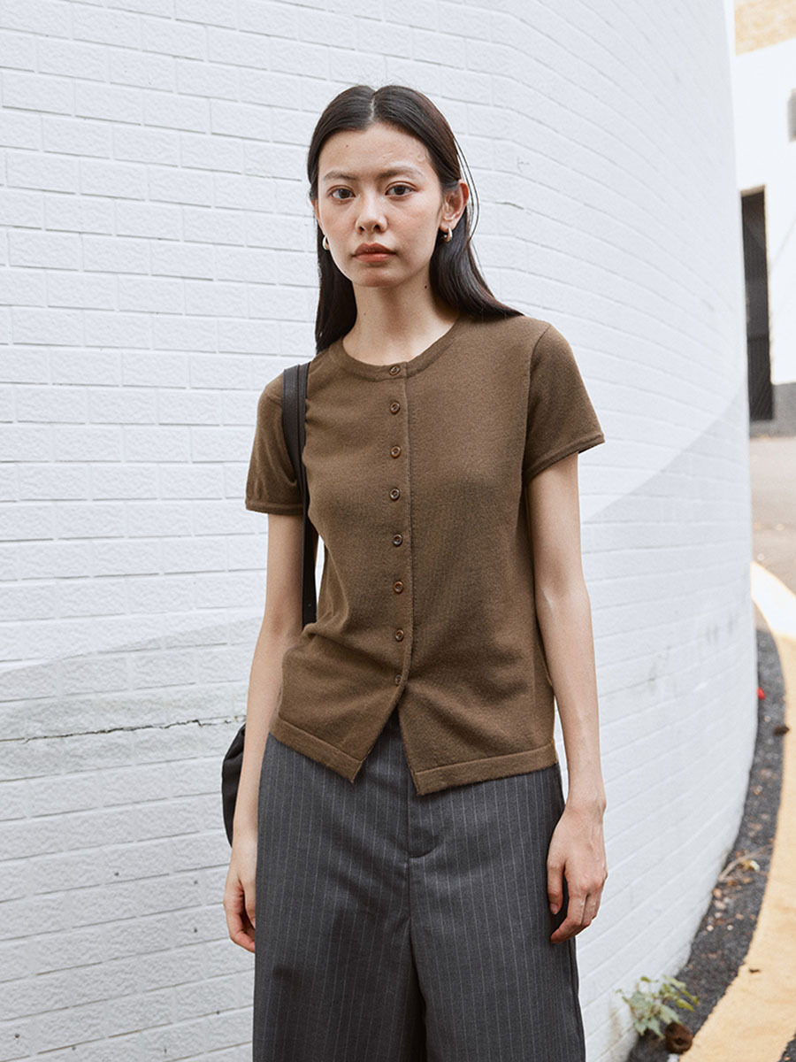 Love and Nancy Minimalist Autumn Korean Wool Gentle Feel Slim Fit Solid Color Short Sleeve Cardigan Sweater for Women 02819