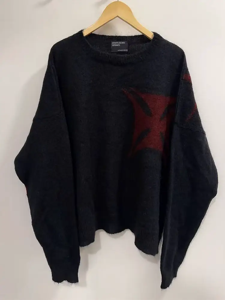 Erd's Melancholic Rich Second-Generation Scion's Scarlet Cross Sweater Knitwear Is Trendy, Same Style as Loren Li Shengjun