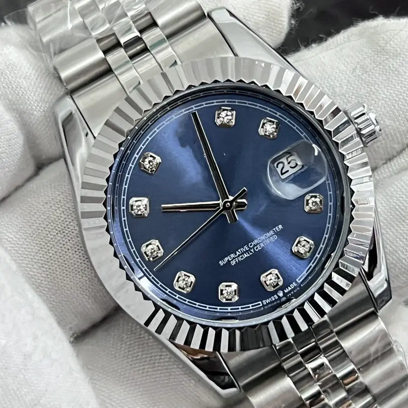 Foreign trade explosion men's and women's journal labor single calendar steel band quartz watch high quality five sets of band manufacturers wholesale