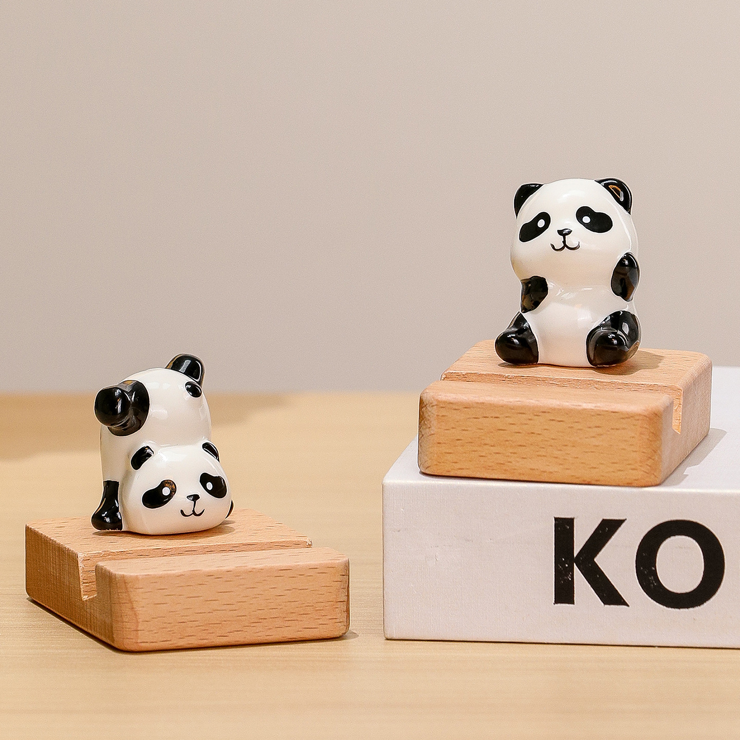 Chinese Style Panda Phone Holder Emotional Stability Workstation Small Ornament Office Desk Decoration Cute Panda Gift