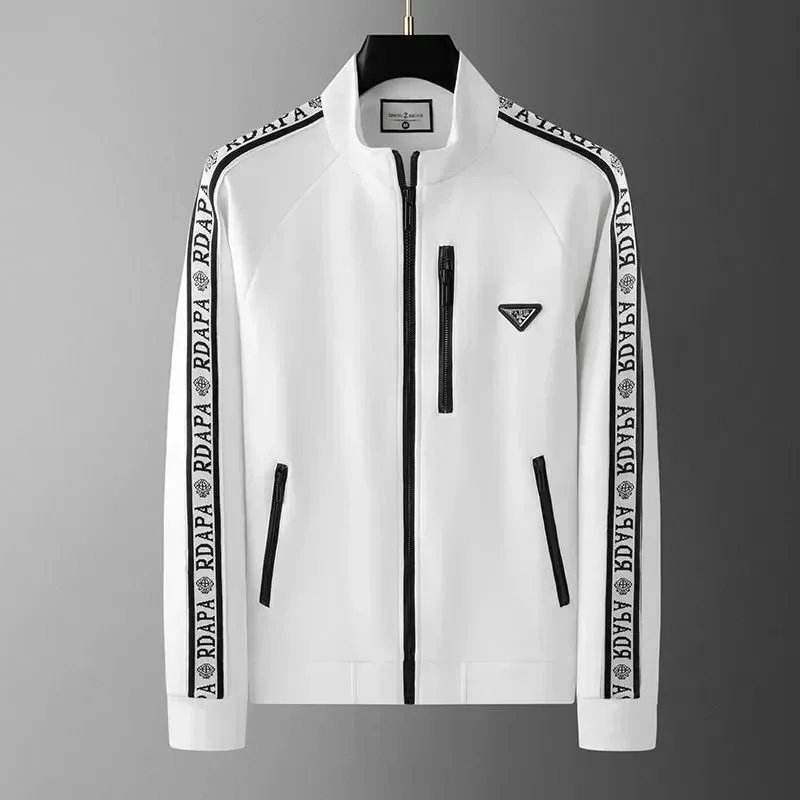 Youth trend sportswear suit: findsindex.com