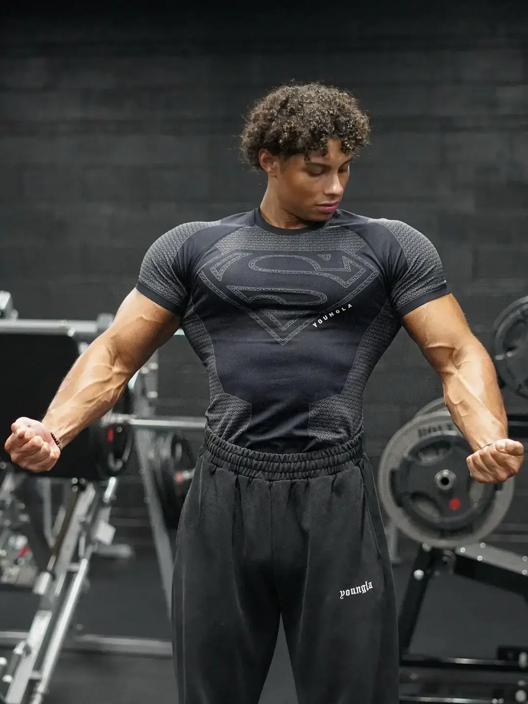 Youngla Superman Logo Men's Black Short-Sleeved Fitness Shirt