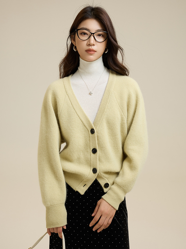 The Store Manager Recommends ~ Classic V Neck Wool Cardigan with Knitted Knitwear for Women 25 Autumn and Winter New Layered Knitwear for Women Jacket