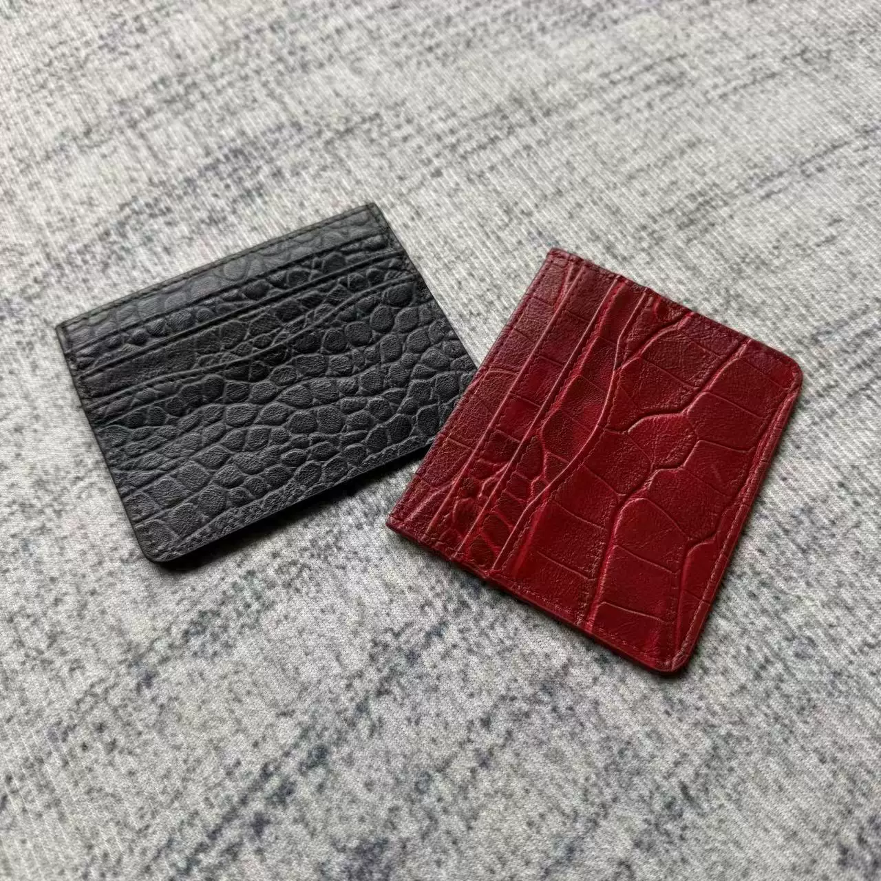 Fyredwrld Crocodile Leather Pattern Card Holder