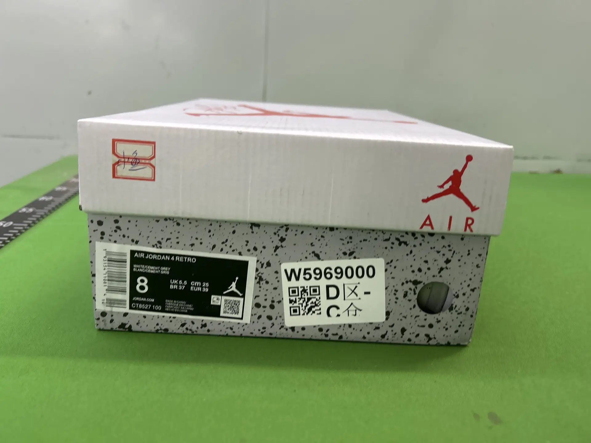 Jordan Air 4 Retro White/Cement Grey