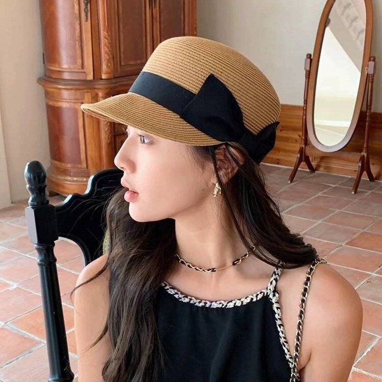 Summer Straw Hat for Women with Small Bow, Dome Straw Peaked Hat for Women, Travel Sun Protection Equestrian Hat