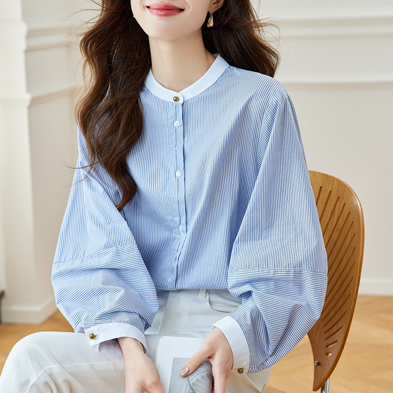 Blue Striped Shirt for Women, Long-Sleeved 2026 Spring New Style, Round Neck Top, Korean Style, Fashionable, Versatile, Loose Fit, Slimming Shirt