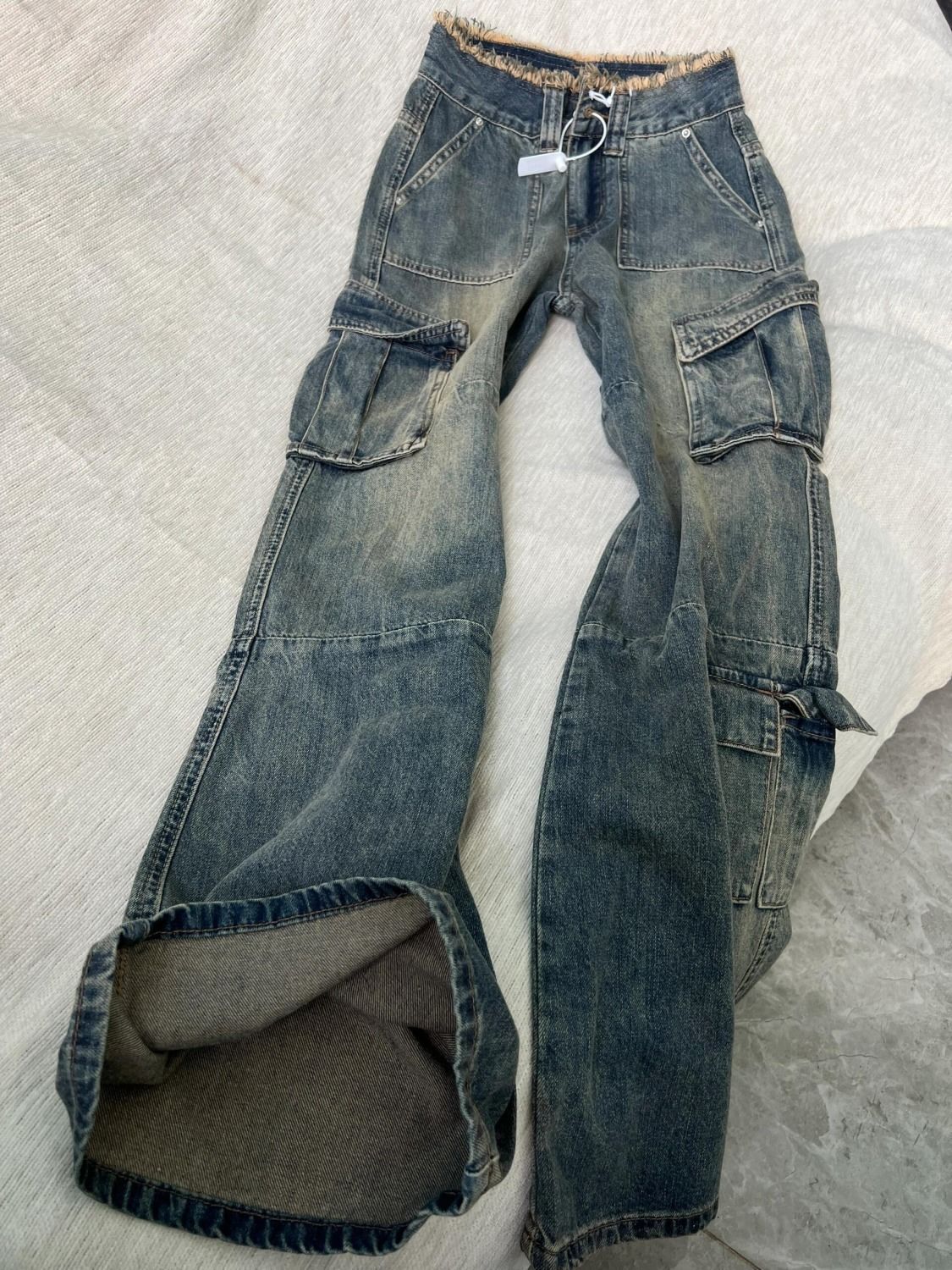 Wide-Leg Cargo Pants for Women, Cool and Sassy Style, Petite Cargo Jeans with Raw Edges, Multi-Pocket Design, Loose and Slimming