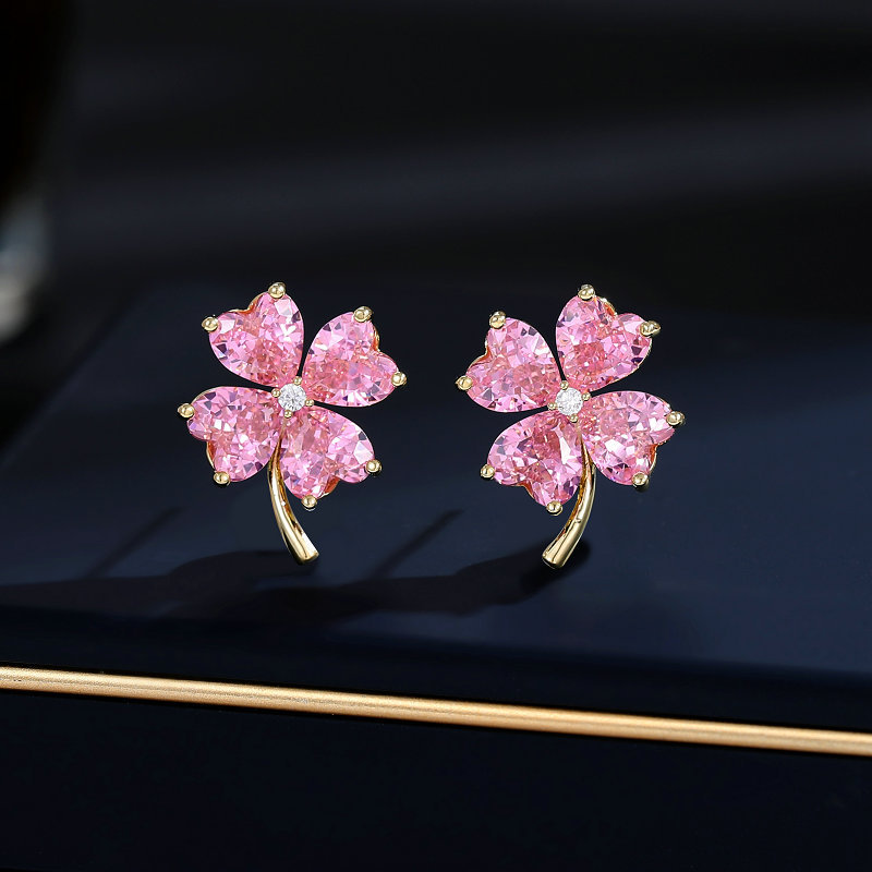 Sweet and Super Fairy Elegant Earrings S925 Silver Needle Korean Style Niche Set Necklace Zircon Inlaid Clover Earrings