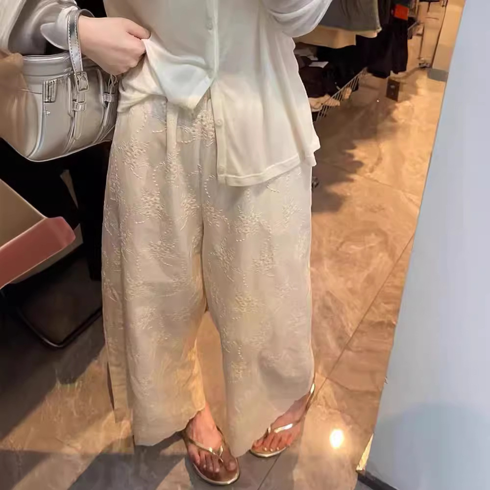 Self-retaining Cabinet Quality 2024 Summer Gentle Temperament High Waist Slimming Pants Heavy Embroidered Casual apricot Cropped Pants
