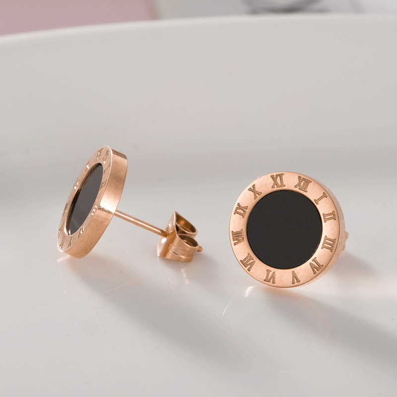 European and American Creative Titanium Steel Earrings Black Roman Numerals Round Couple Earrings Women's Elegant Rose Gold Trinkets