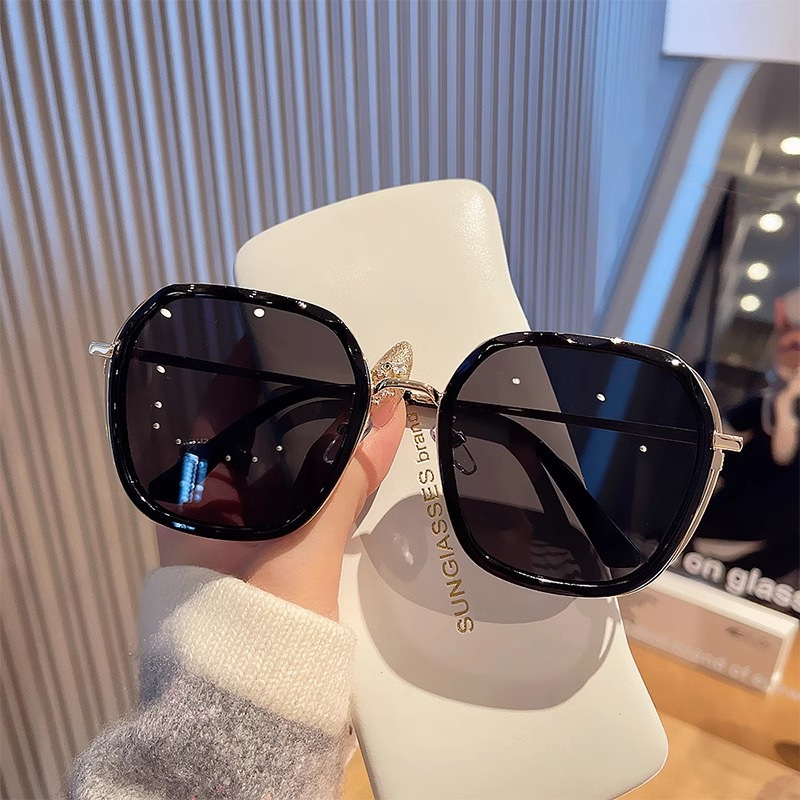 New Korean Style Polarized Sunglasses for Women, Trendy Large Frame Retro Sunglasses, Women's Glasses, High-End Polarized Glasses for Men