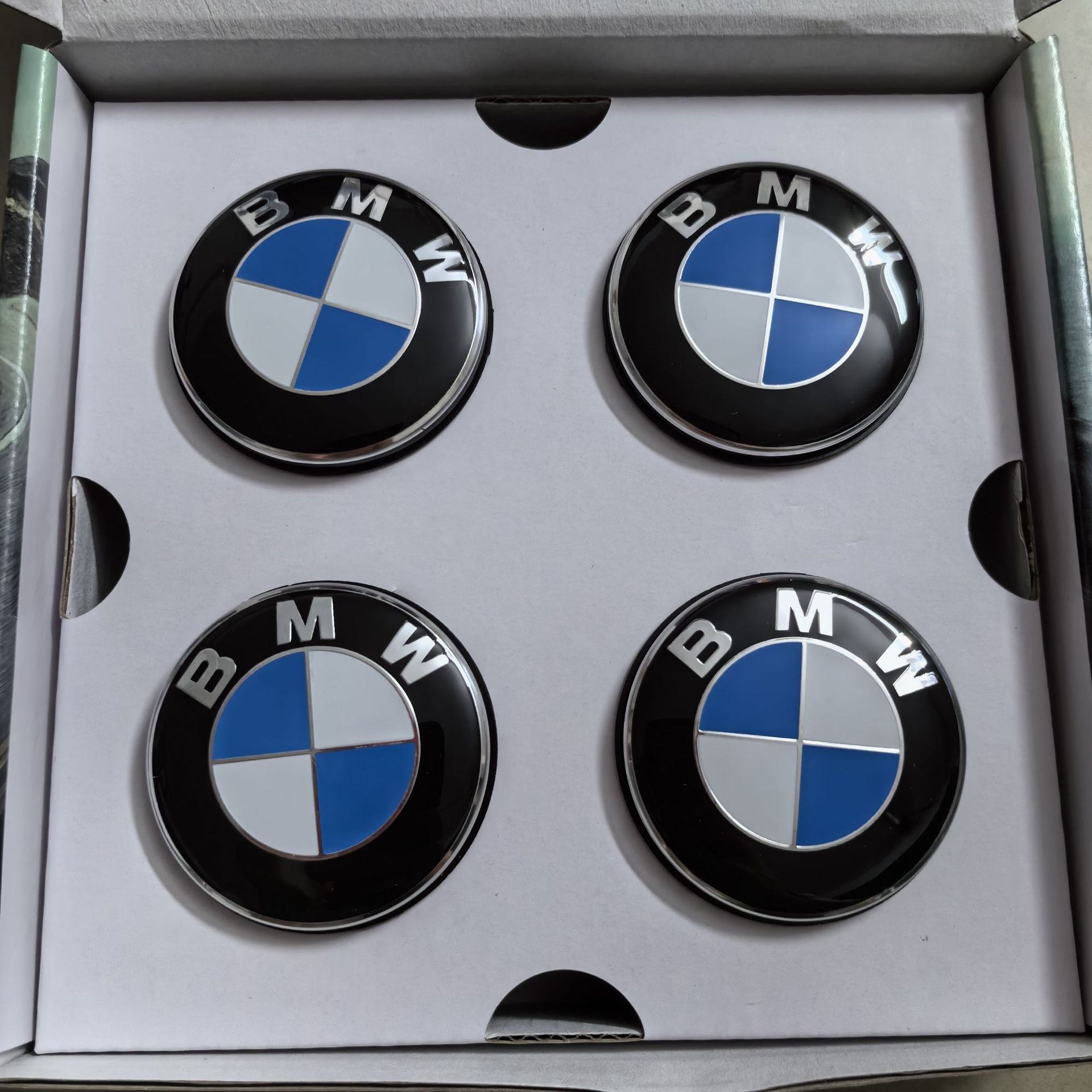 Applicable to BMW car suspension hub cover 1 series 3 series 4 series 5 series 7 series X1X2X34X5 suspension hub center cover QC-foto från 1688 på Qualit.ly