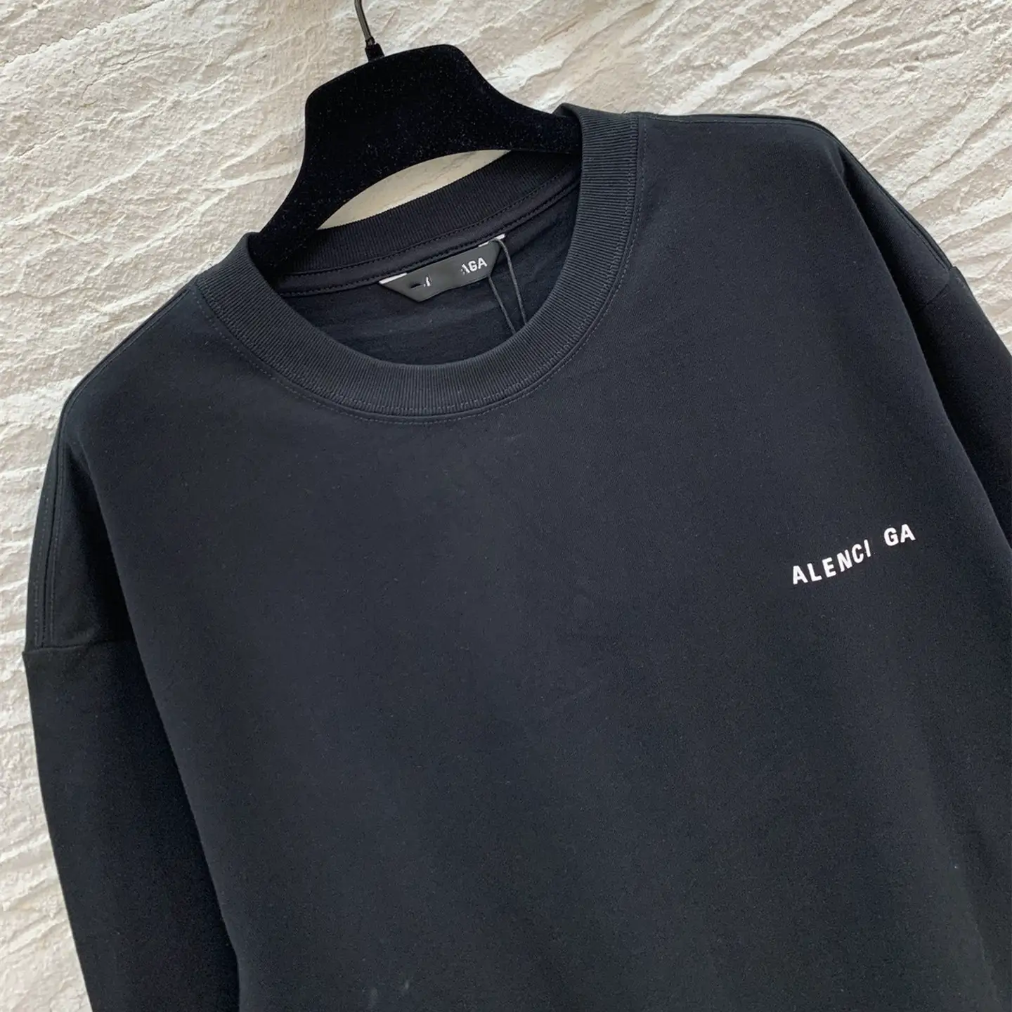 2023 New Summer Style Paris B Family Front and Back Letter Logo Printed Men's and Women's Loose Short-Sleeved T-Shirts Casual and Versatile